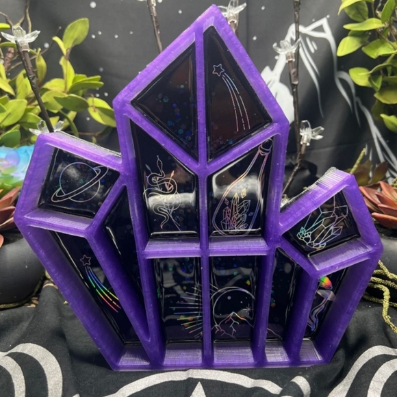 Small Resin Crystal Shelf - Picture 4 of 4